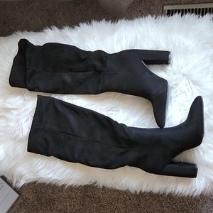 Suede black chunk heeled boots